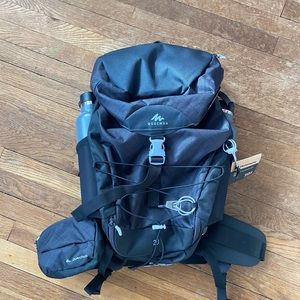 Decathlon quencha hiking backpack